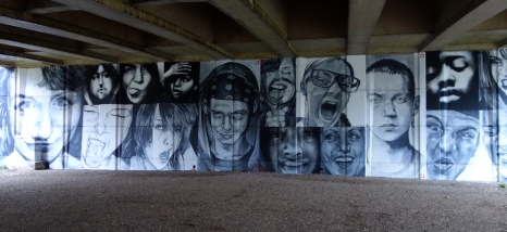 Younger Bridge artwork under Elizabeth Bridge by Cosmo Sarson